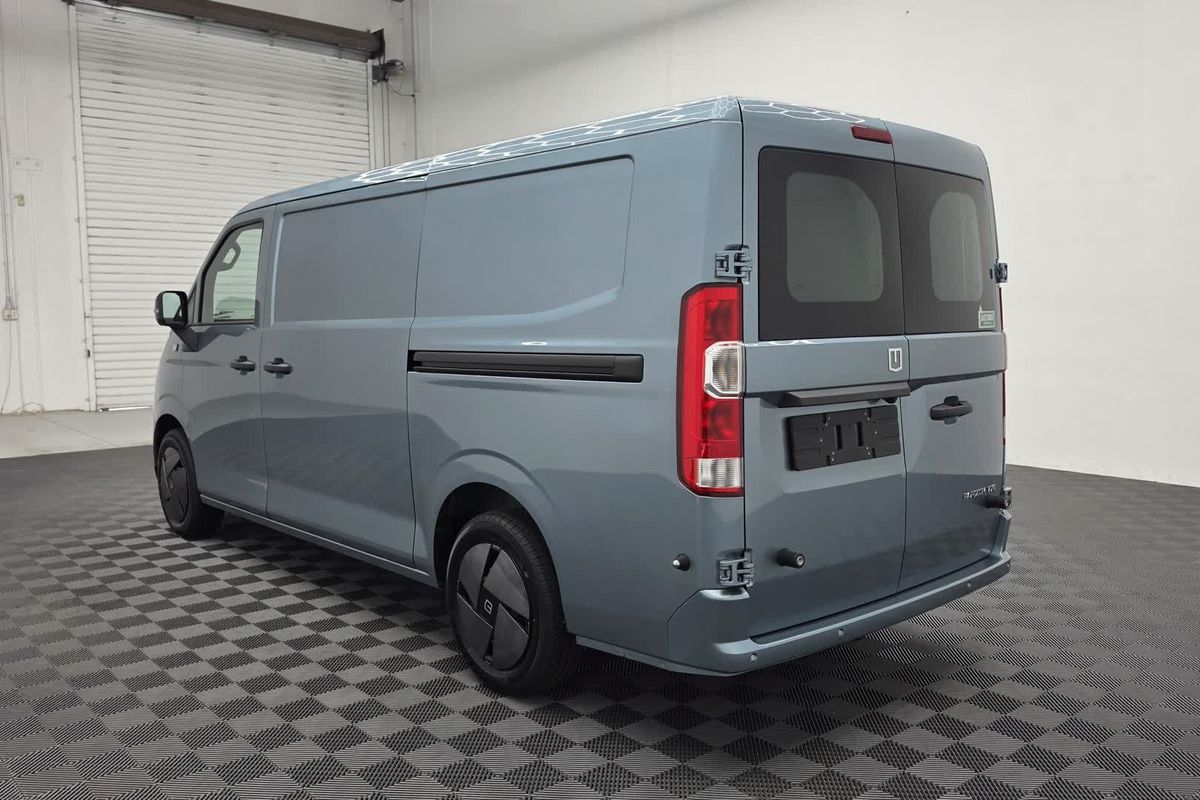 2026 Farizon V7E Extended Range Low Roof