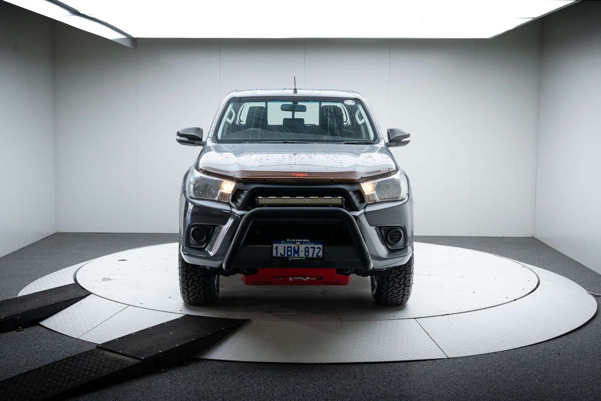 2017 Toyota Hilux SR GUN126R 4X4