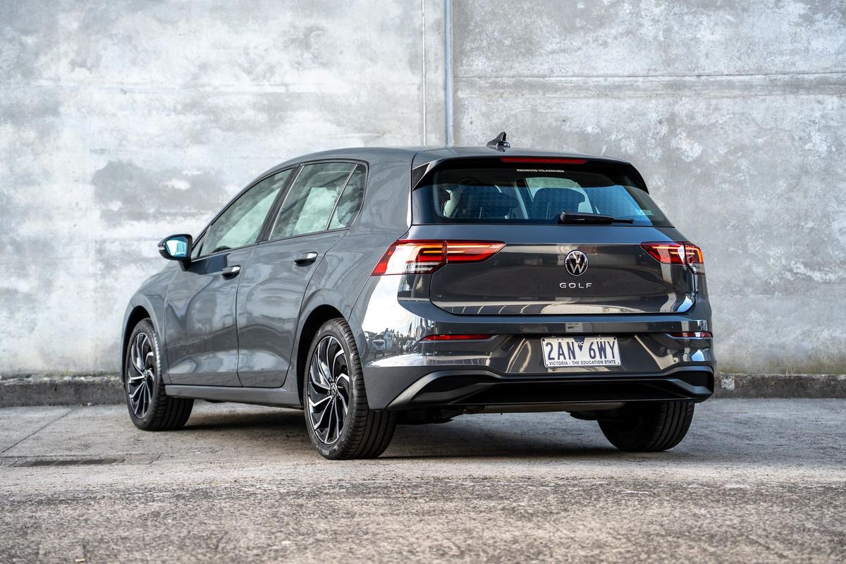 2024 Volkswagen Golf 110TSI Life 8