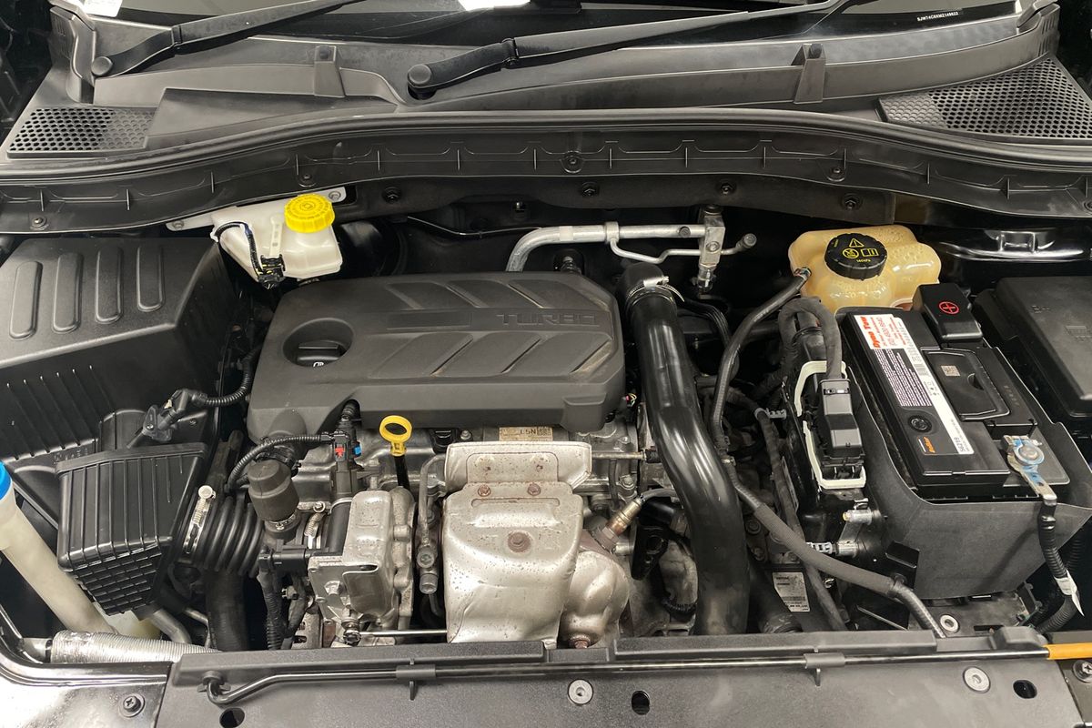 2021 MG ZST