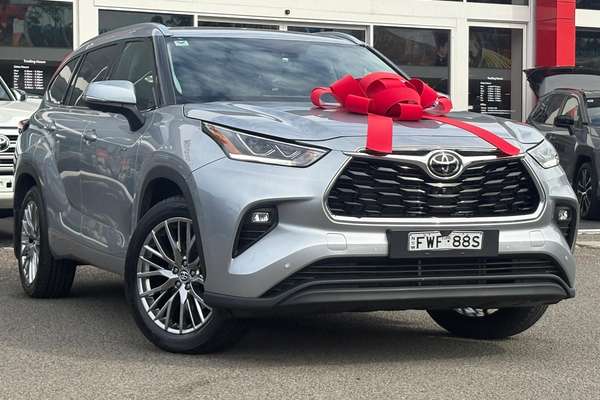 2025 Toyota Kluger Grande AXUH78R
