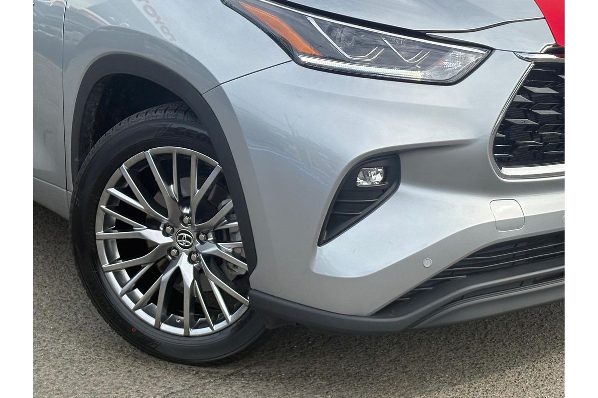 2025 Toyota Kluger Grande AXUH78R