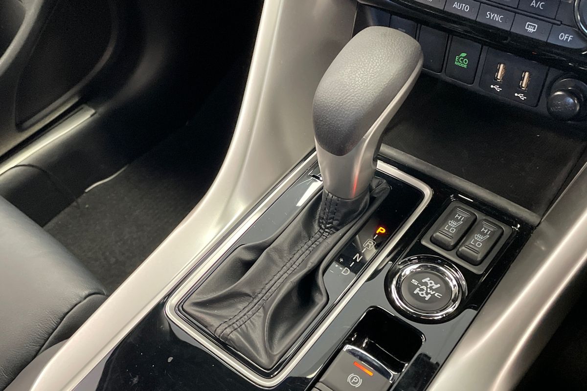 2023 Mitsubishi Eclipse Cross Exceed YB