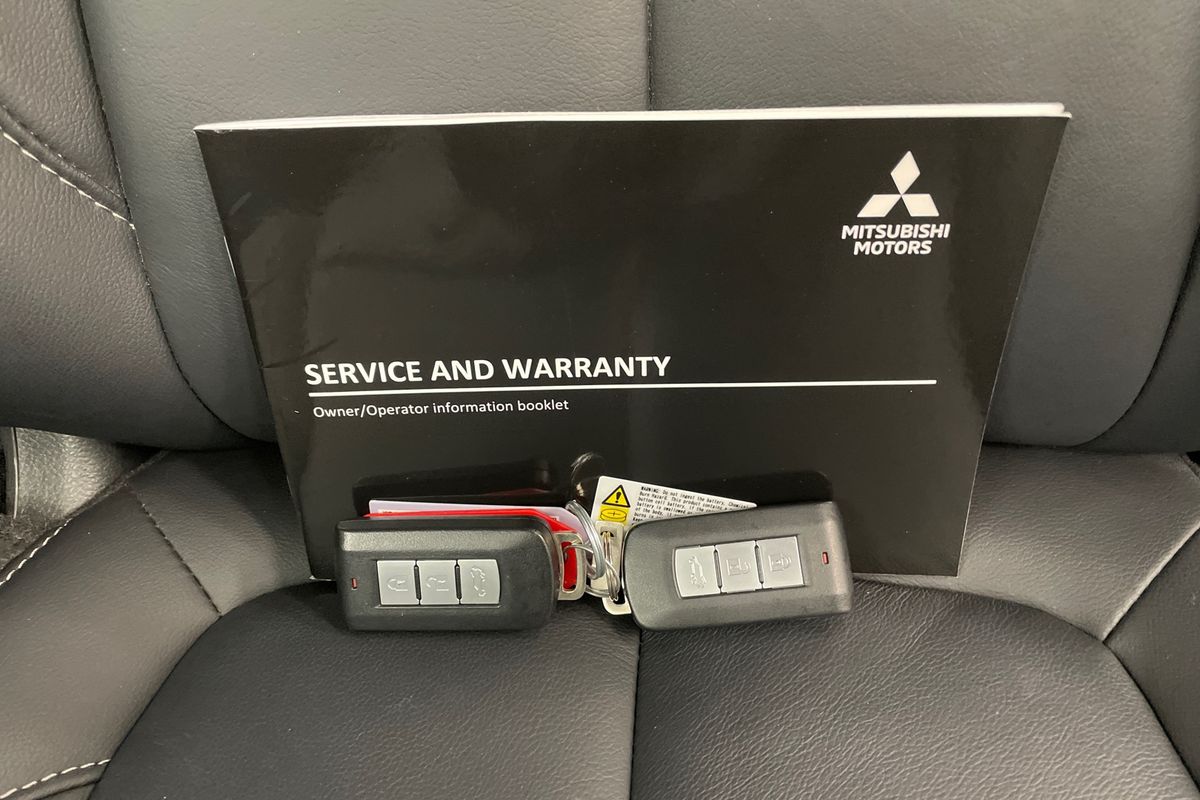 2023 Mitsubishi Eclipse Cross Exceed YB