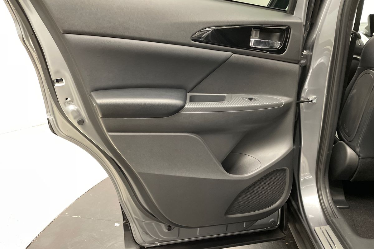 2023 Mitsubishi Eclipse Cross Exceed YB