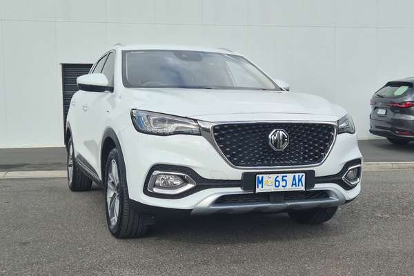 2024 MG HS Excite SAS23
