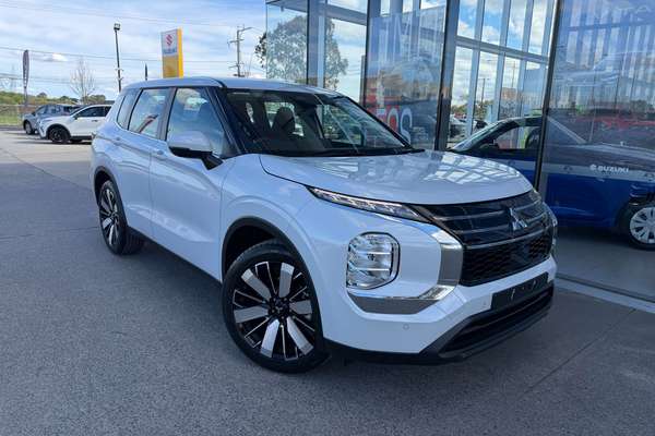 2026 Mitsubishi Outlander ES ZM