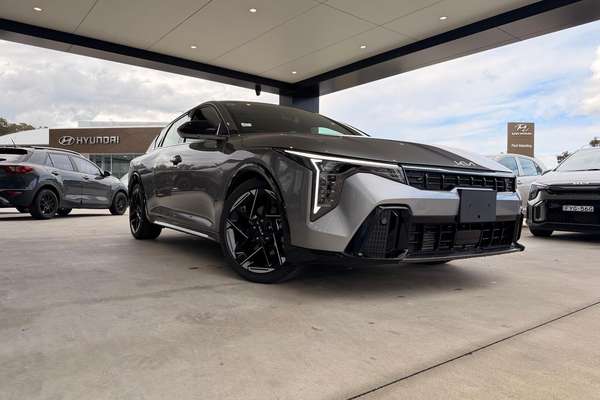 2026 Kia K4 GT-Line CL4m