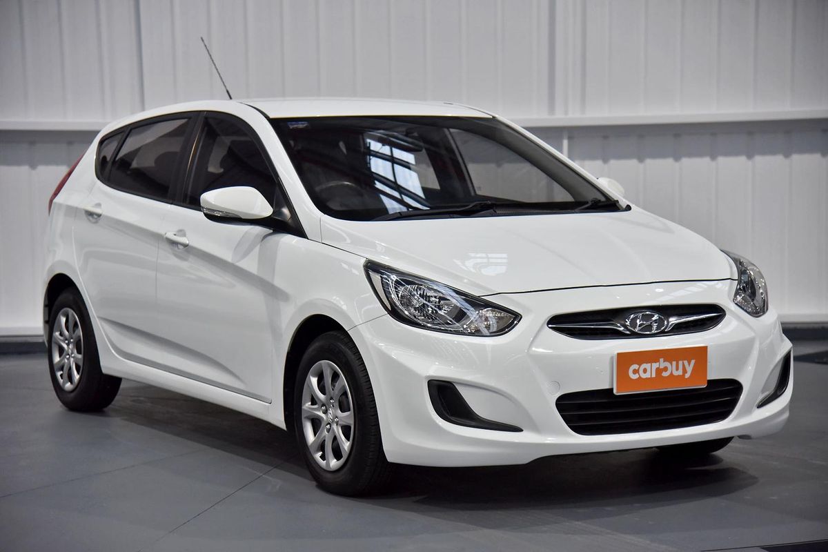 2013 Hyundai Accent Active RB2