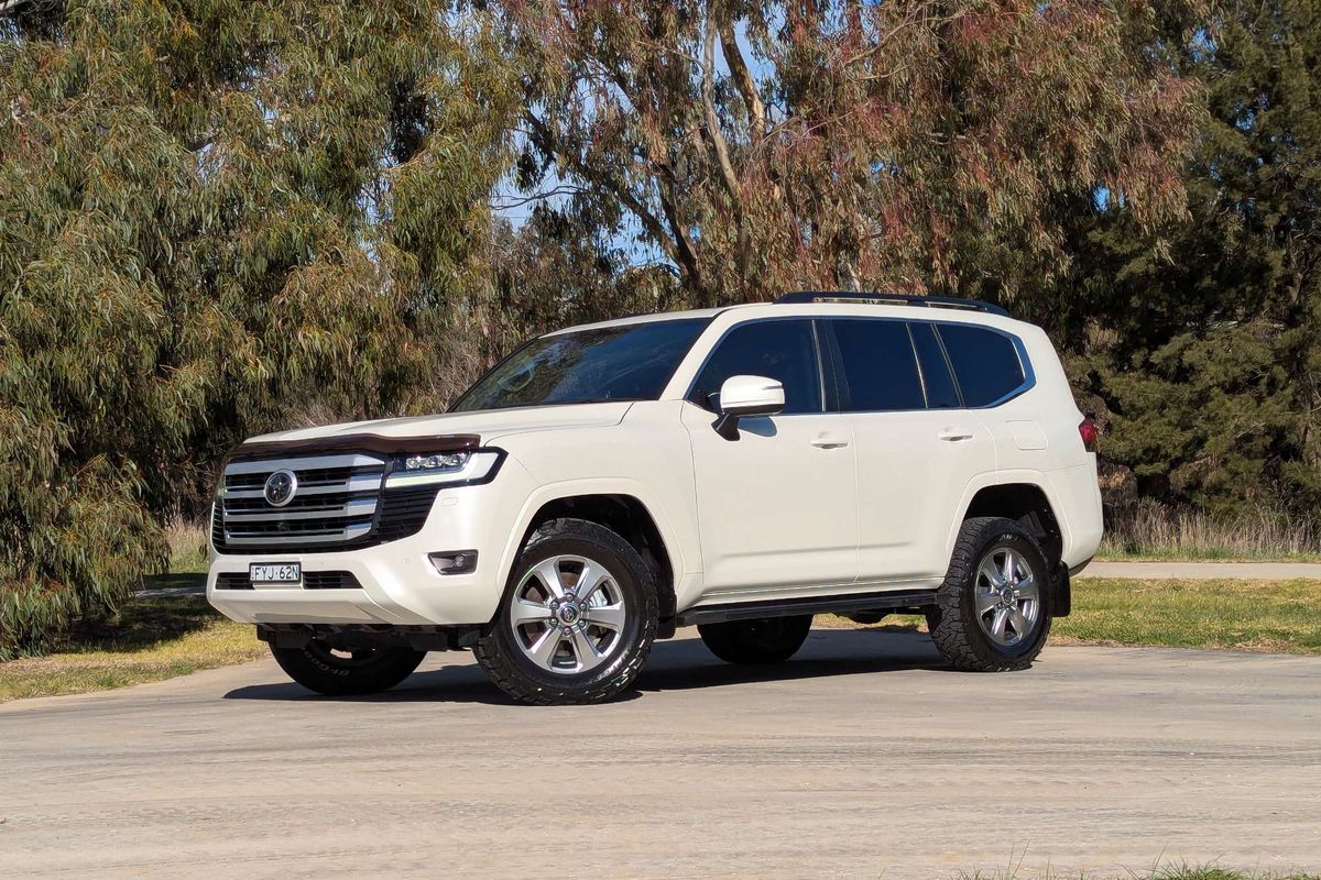 2022 Toyota Landcruiser VX FJA300R