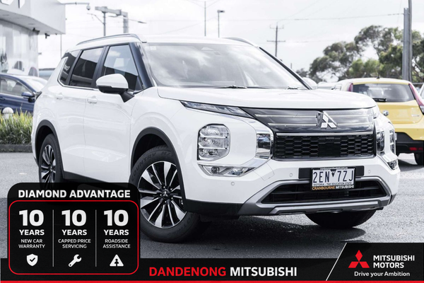 2025 Mitsubishi Outlander LS ZM