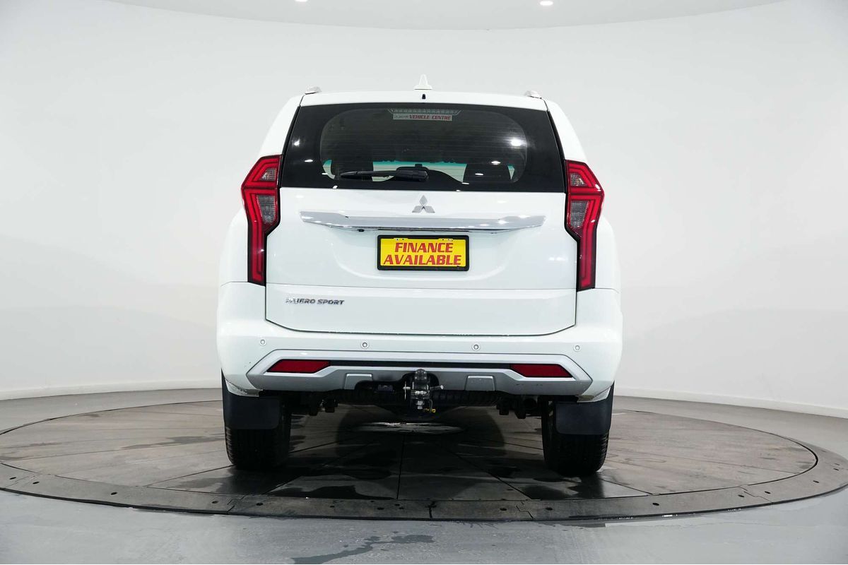 2022 Mitsubishi Pajero Sport GLX QF