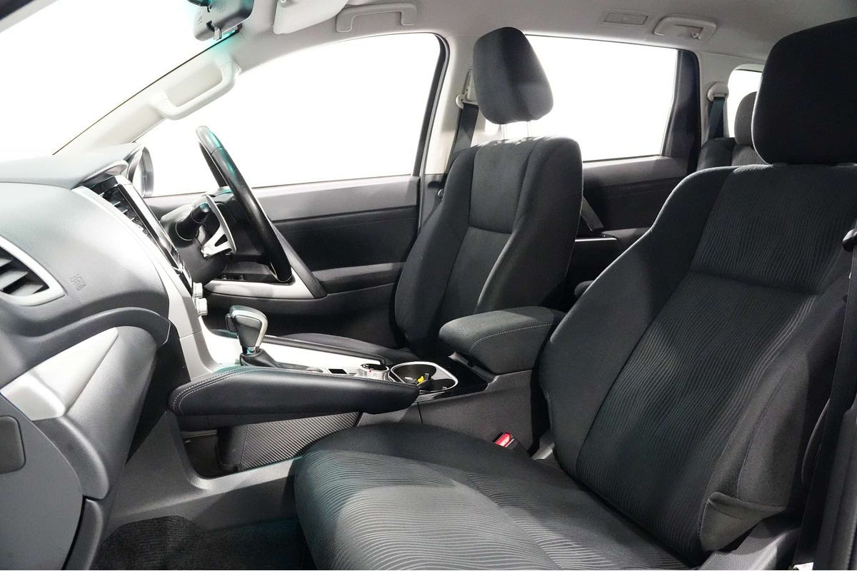 2022 Mitsubishi Pajero Sport GLX QF