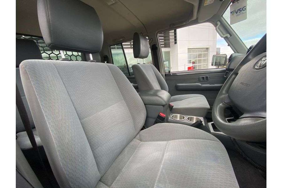 2022 Toyota Landcruiser GXL VDJ79R 4X4 image 3