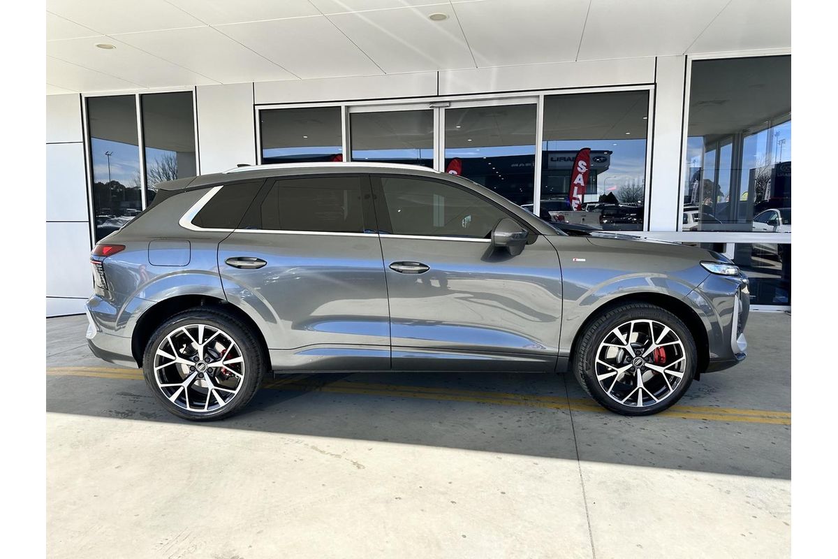 2026 Audi Q3 TFSI 195kW FJ