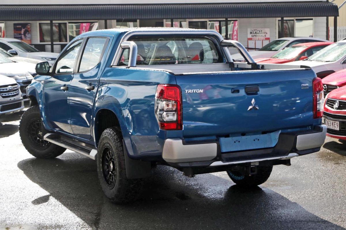 2018 Mitsubishi Triton GLX MR 4X4