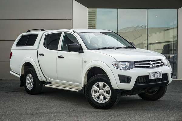 2013 Mitsubishi Triton GLX MN 4X4