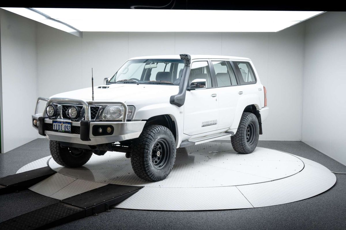 2014 Nissan Patrol ST Y61