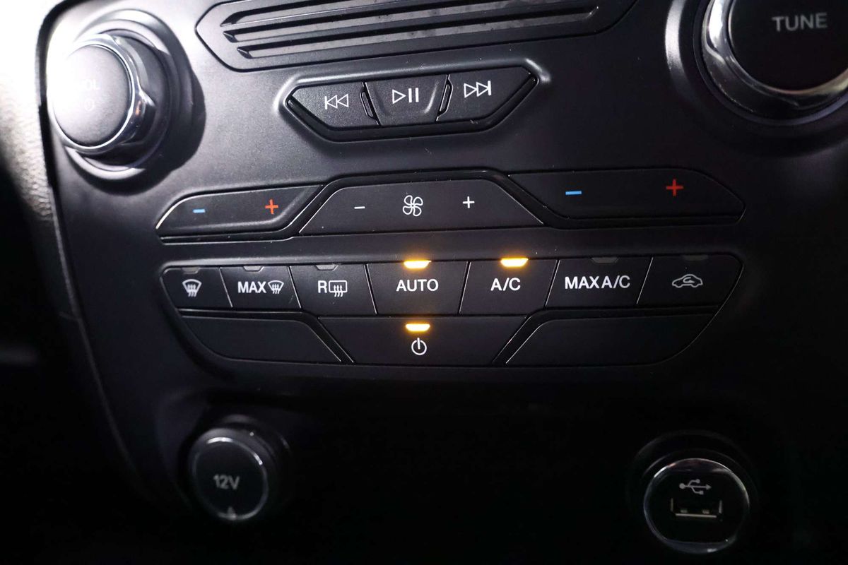 2021 Ford Everest Ambiente UA II 3.2L