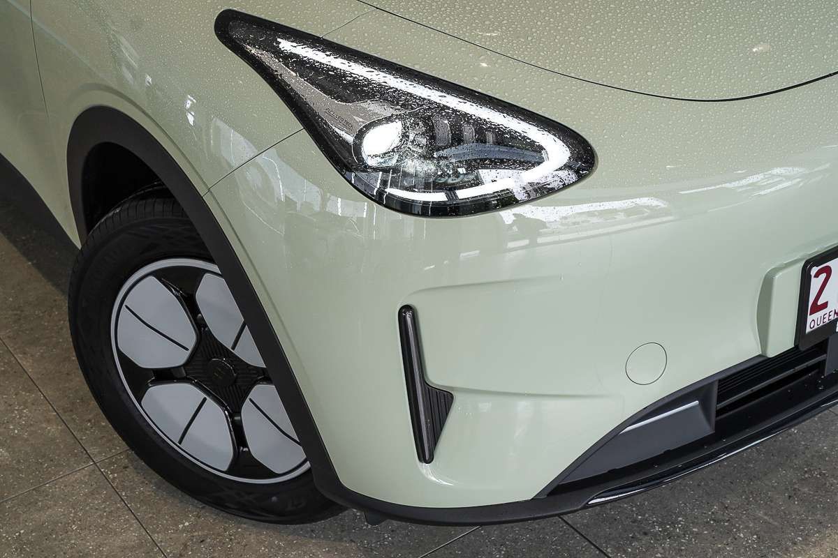 2026 Geely EX2 Complete E22H