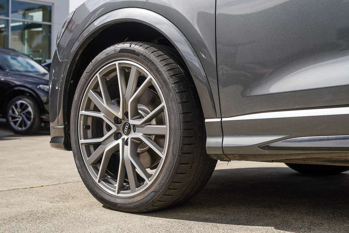 2022 Audi Q3 40 TFSI S line F3