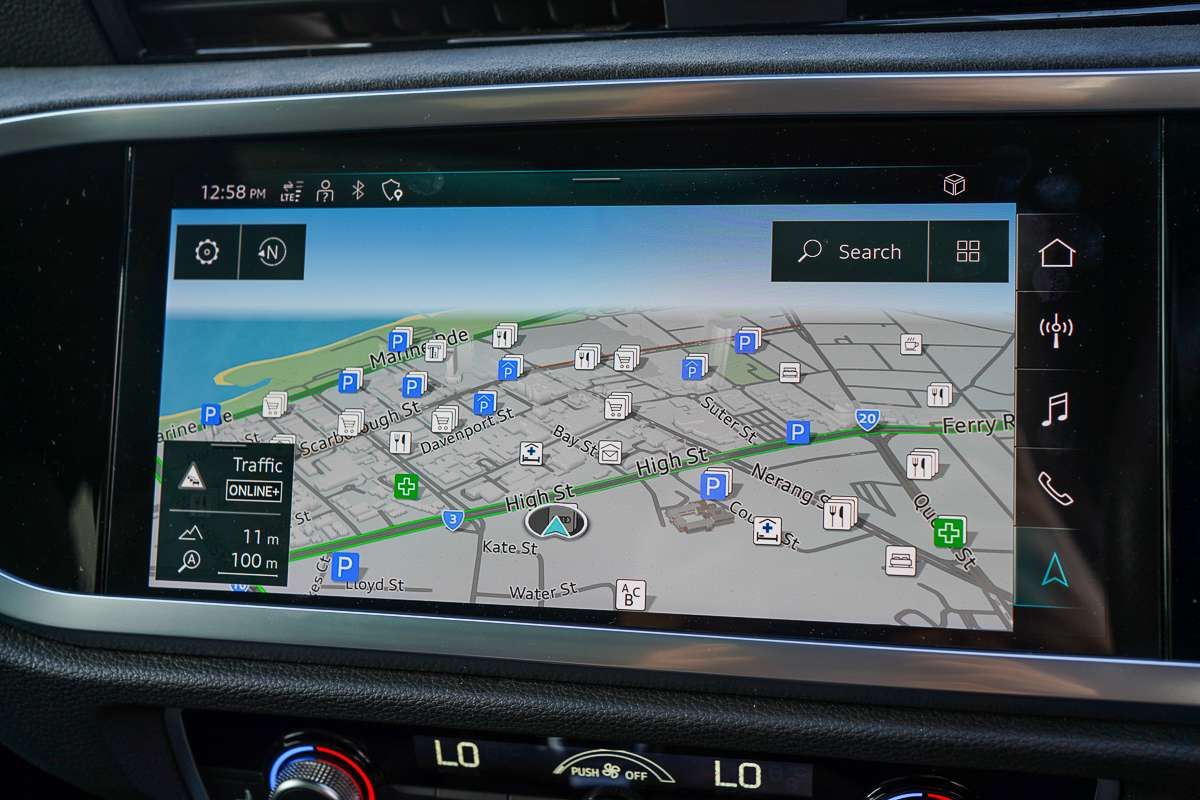 2022 Audi Q3 40 TFSI S line F3