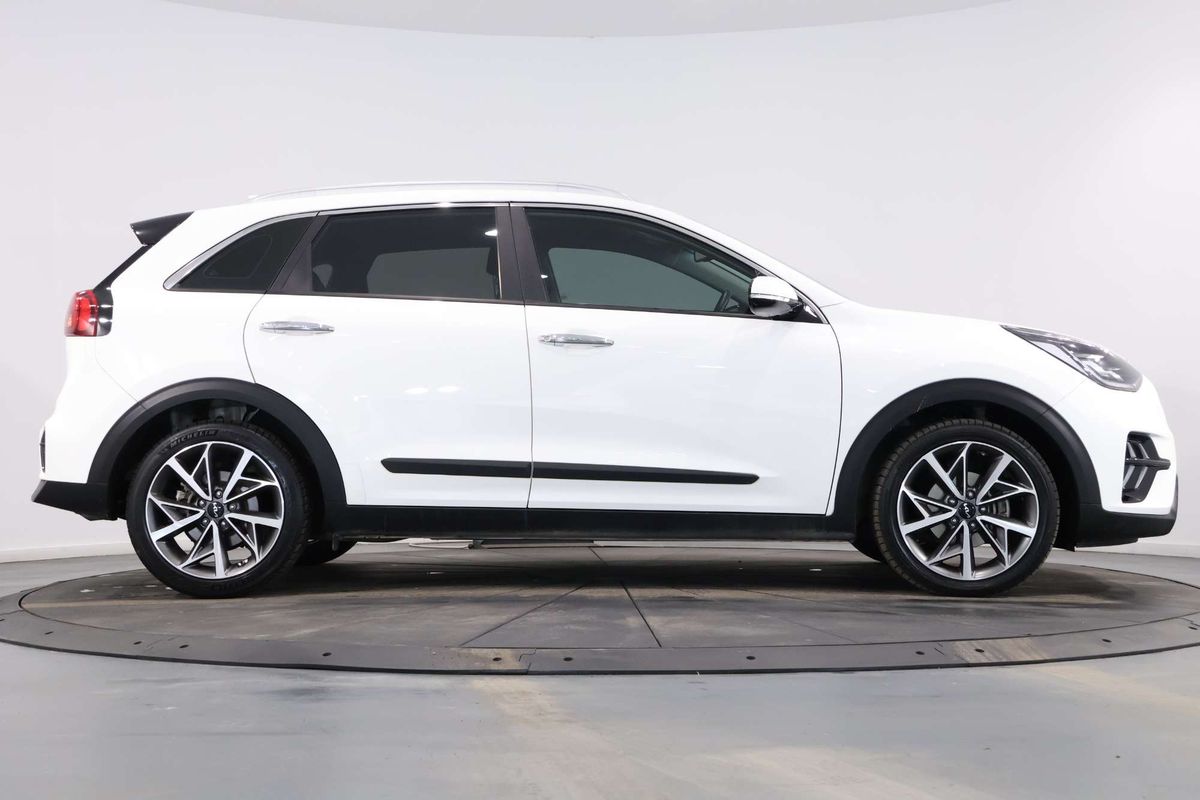 2021 Kia Niro Hybrid Sport DE