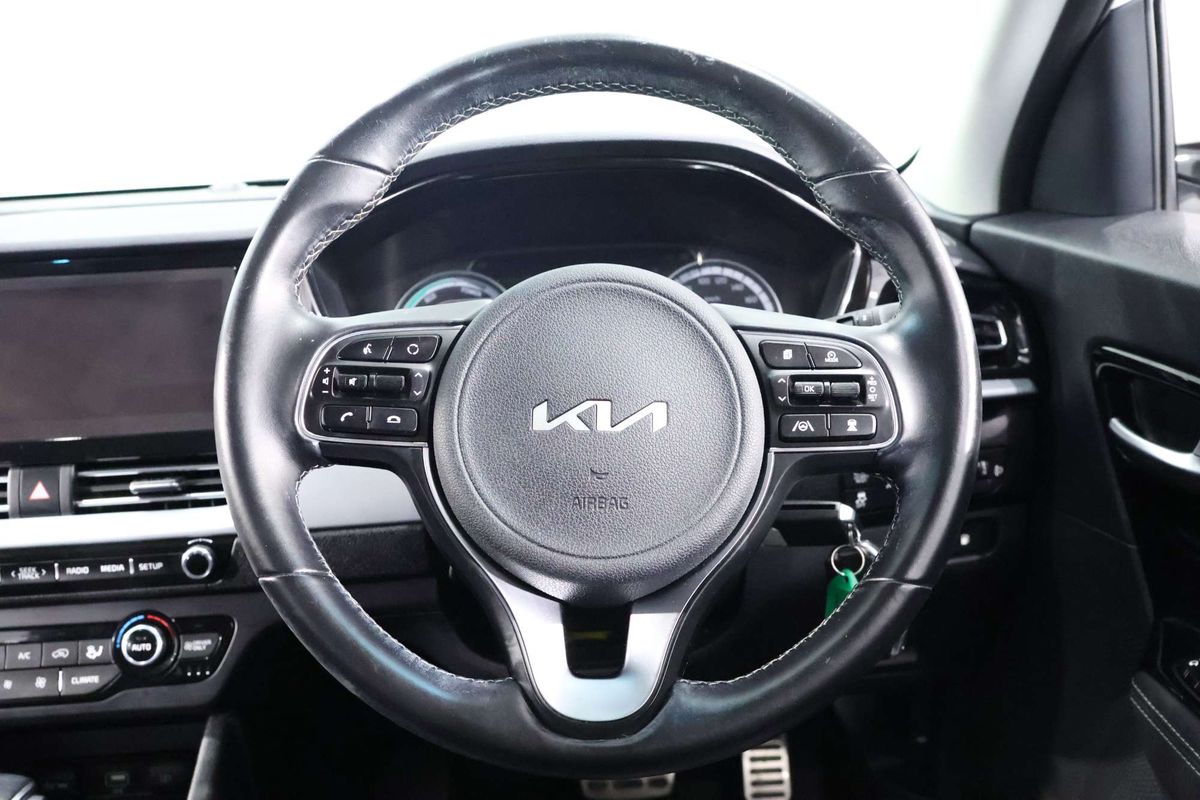 2021 Kia Niro Hybrid Sport DE