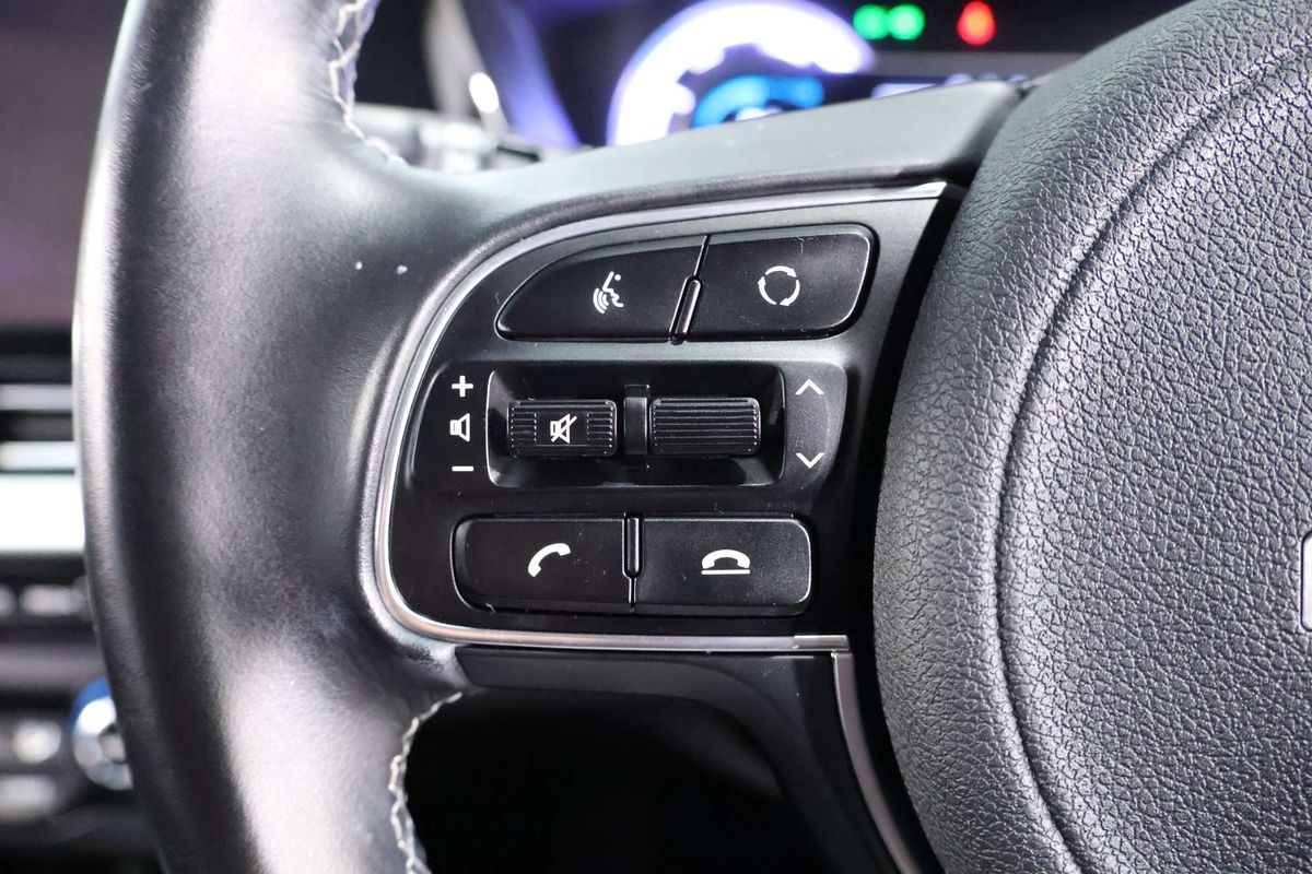 2021 Kia Niro Hybrid Sport DE