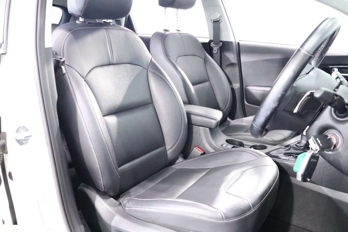 2021 Kia Niro Hybrid Sport DE