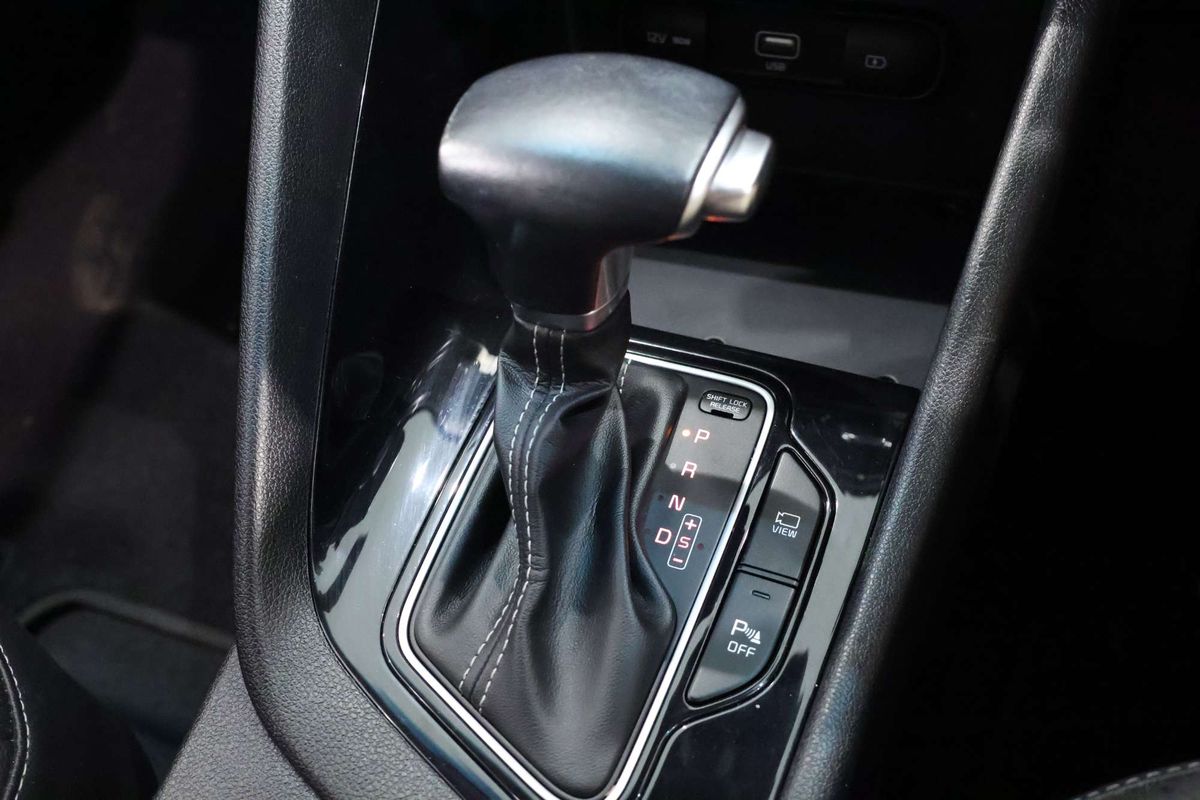 2021 Kia Niro Hybrid Sport DE