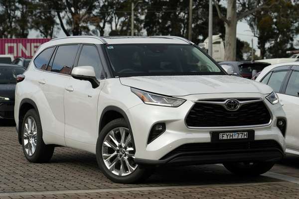 2025 Toyota Kluger Grande AXUH78R