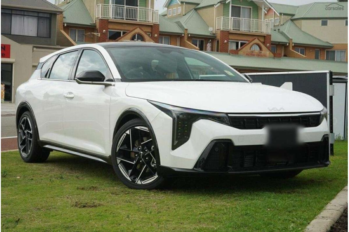 2026 Kia K4 GT-Line CL4m