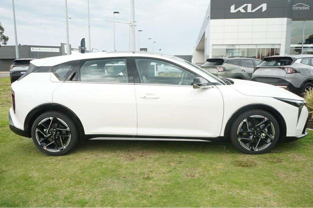 2026 Kia K4 GT-Line CL4m