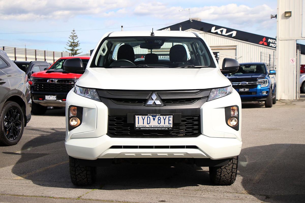 2023 Mitsubishi Triton GLX MR 4X4