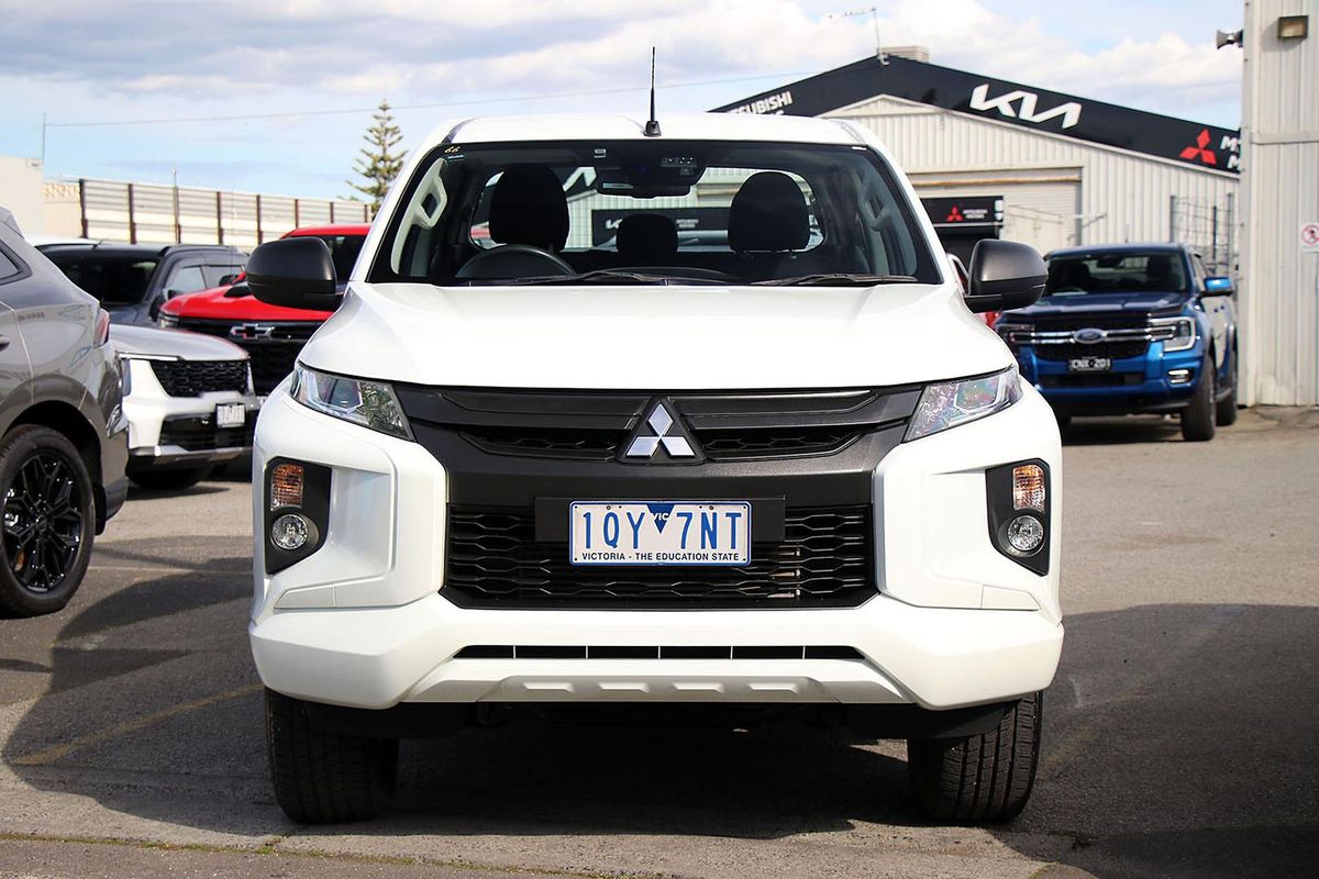 2019 Mitsubishi Triton GLX+ MR 4X4