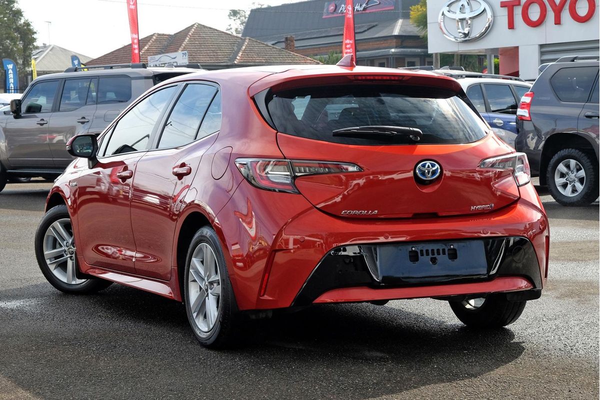 2018 Toyota Corolla Ascent Sport Hybrid ZWE211R