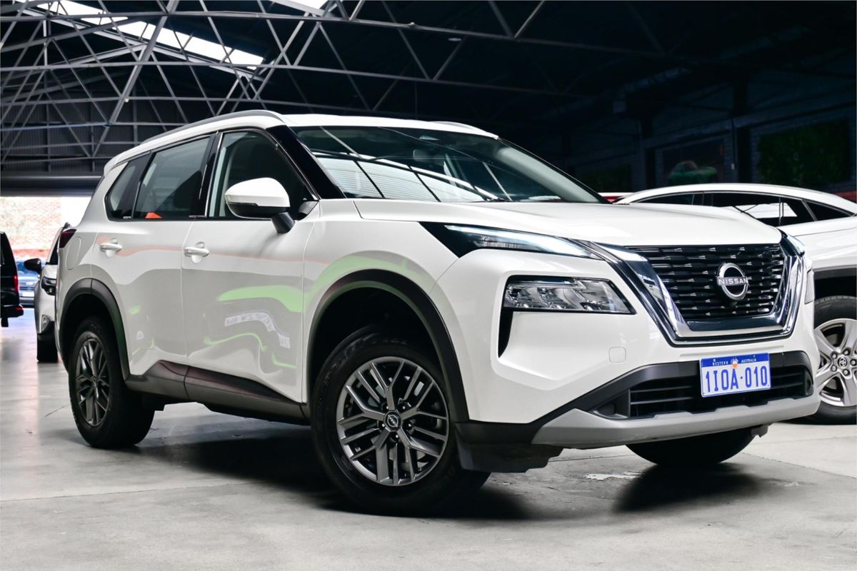 2025 Nissan X-TRAIL ST T33