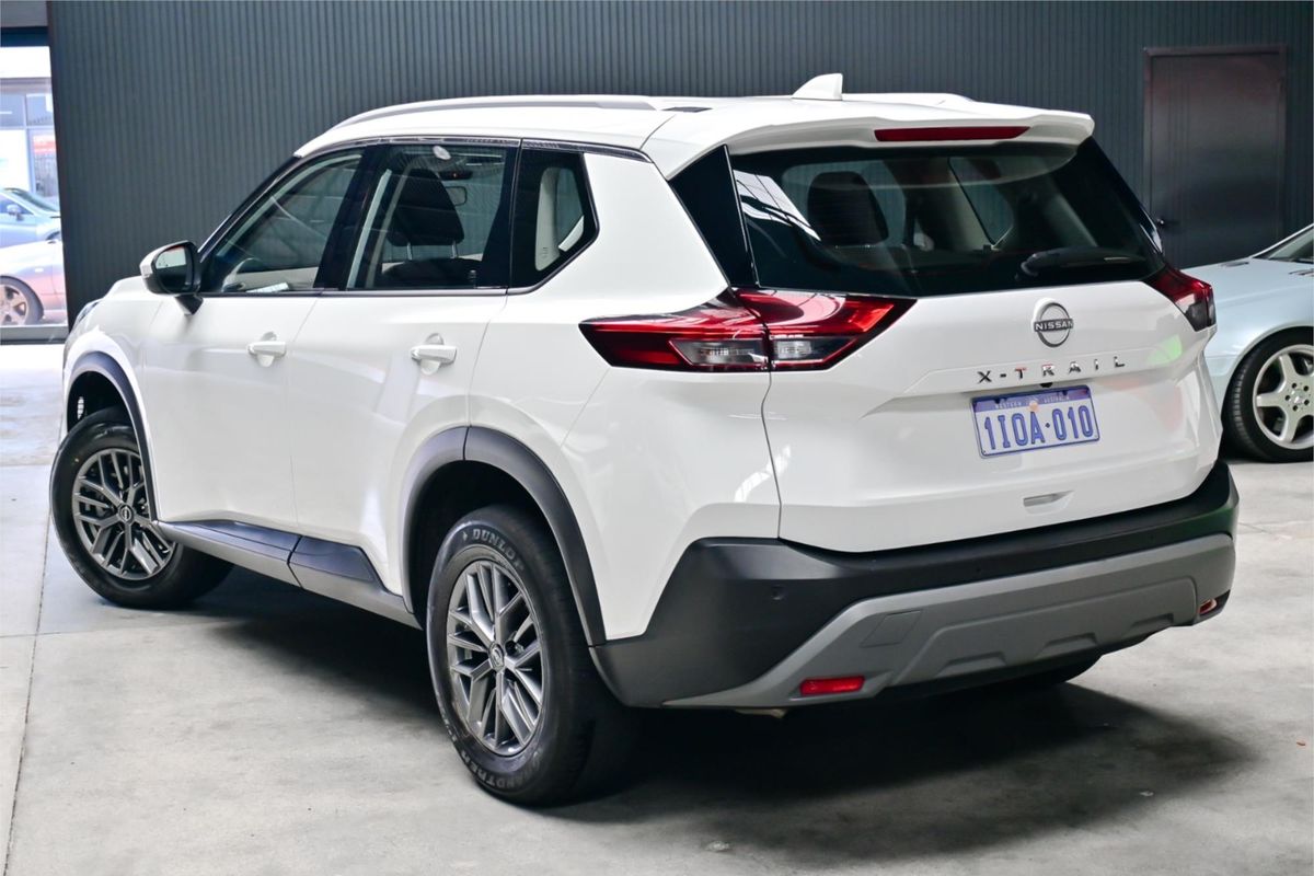 2025 Nissan X-TRAIL ST T33