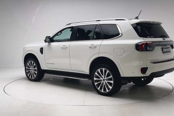2024 Ford Everest Platinum 3.0L thumb-5