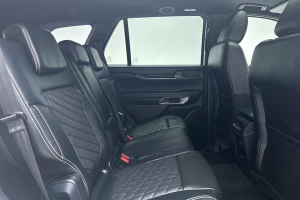 2024 Ford Everest Platinum 3.0L thumb-11