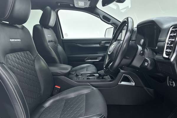 2024 Ford Everest Platinum 3.0L thumb-12
