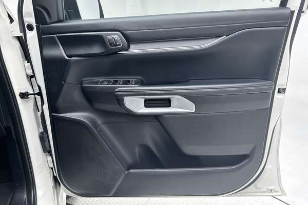 2024 Ford Everest Platinum 3.0L thumb-18