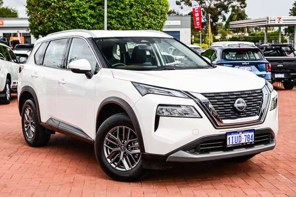 2025 Nissan X-TRAIL ST T33