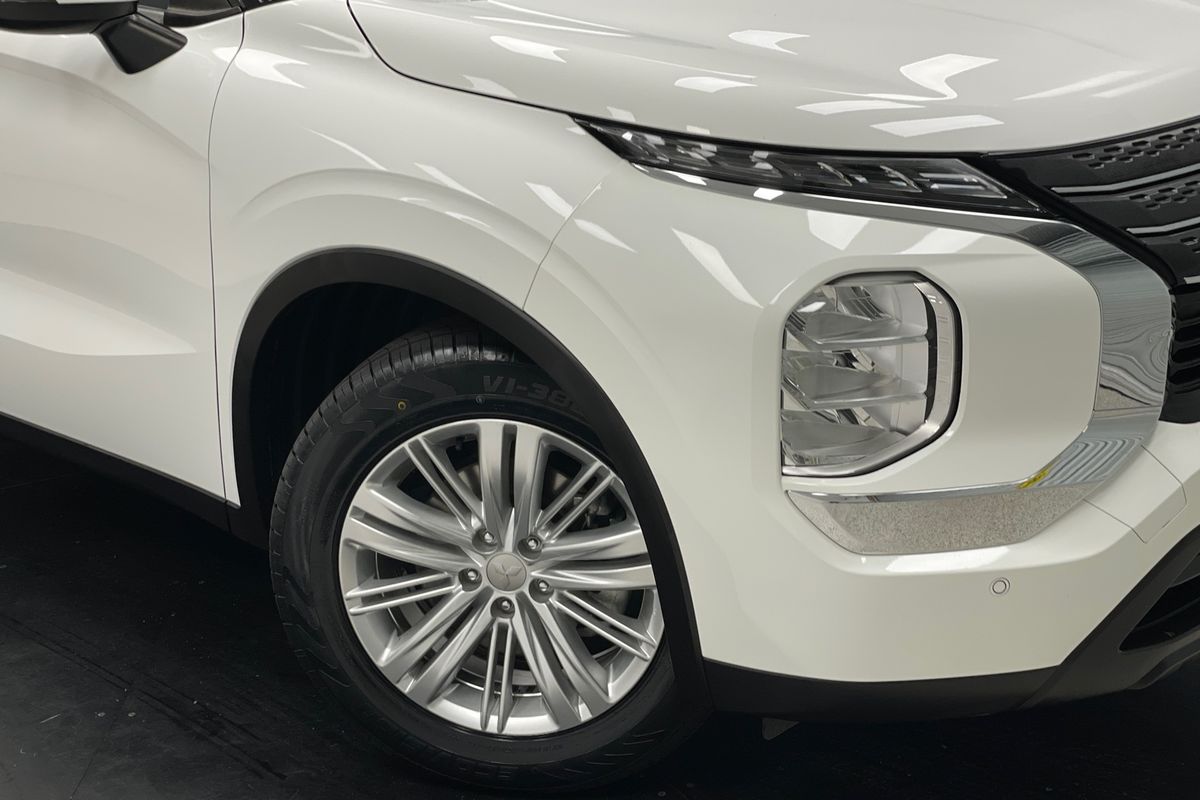 2021 Mitsubishi ZM