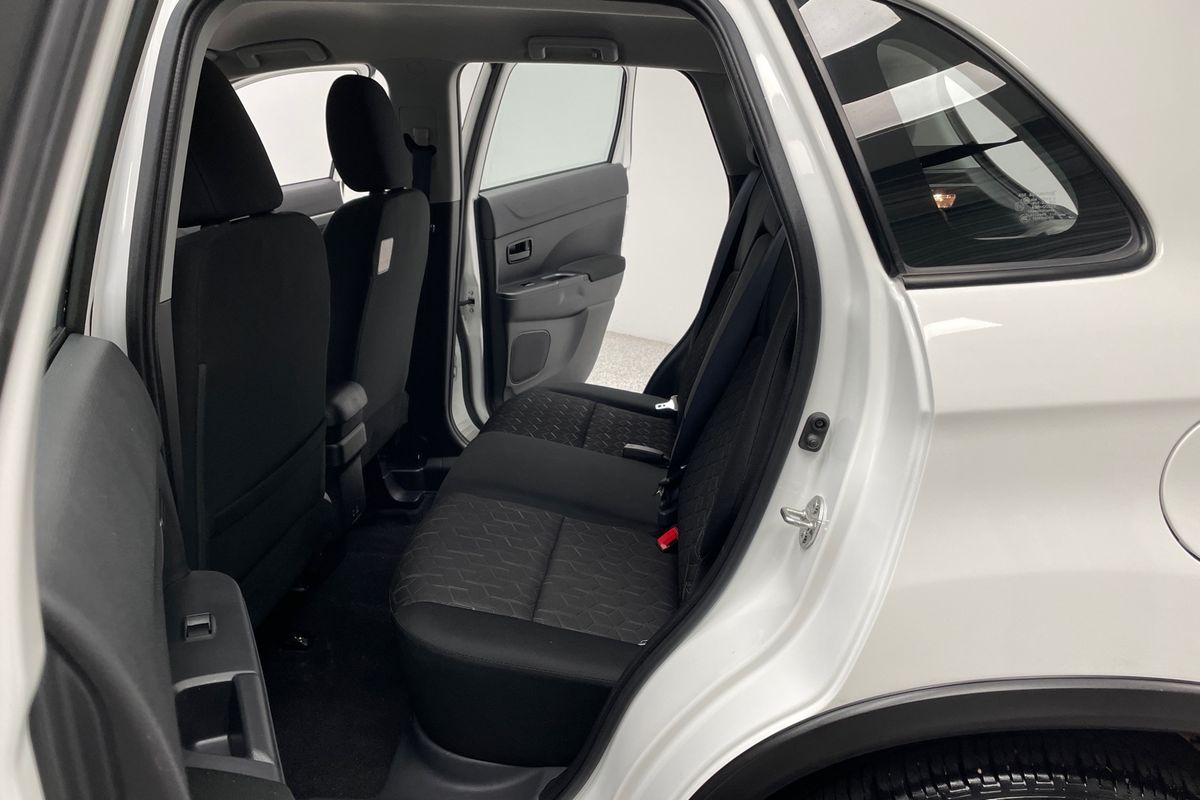 2022 Mitsubishi ASX ES XD