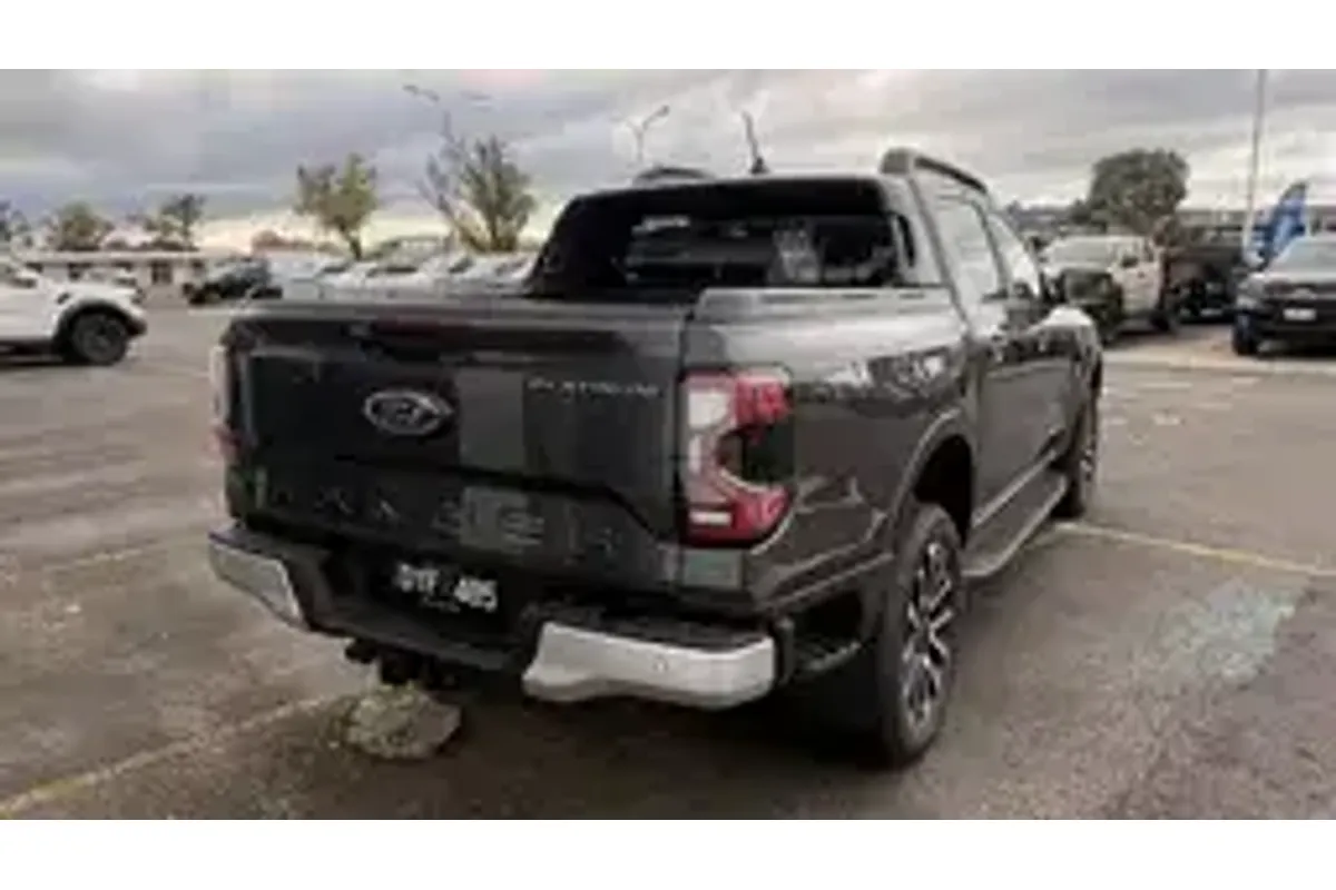 2025 Ford Ranger Platinum 4X4 3.0L image 7
