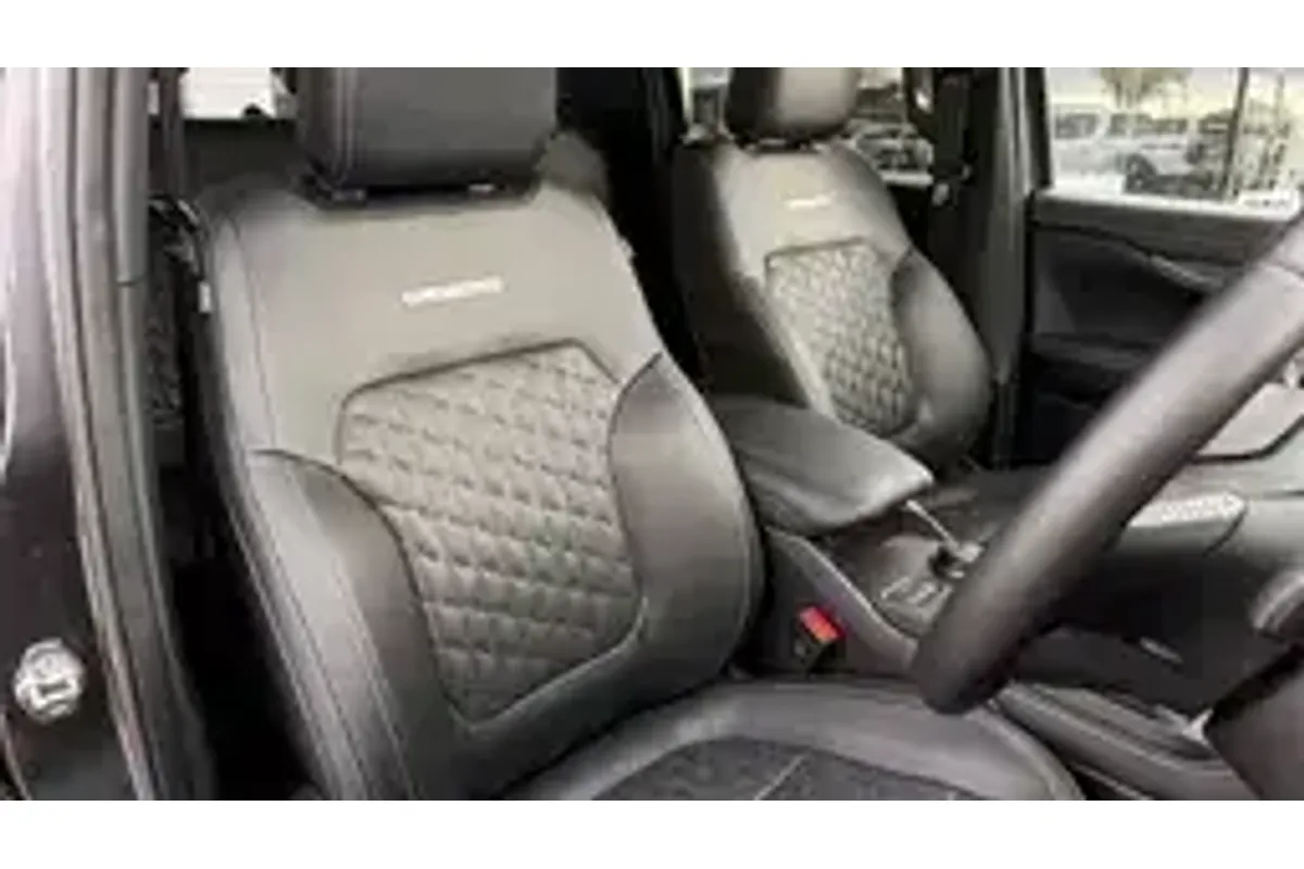 2025 Ford Ranger Platinum 4X4 3.0L image 11