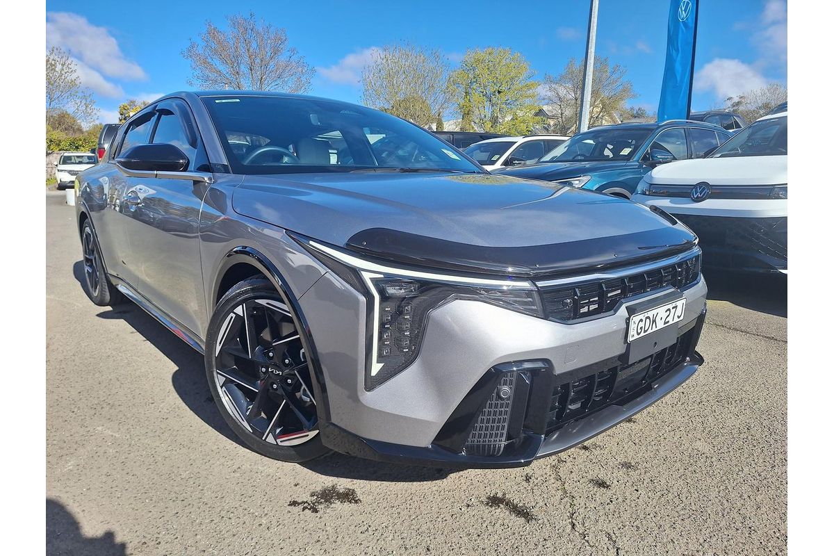 2025 Kia K4 GT-Line CL4m