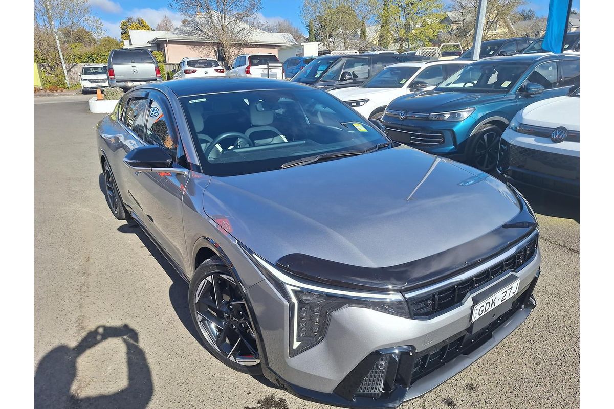 2025 Kia K4 GT-Line CL4m